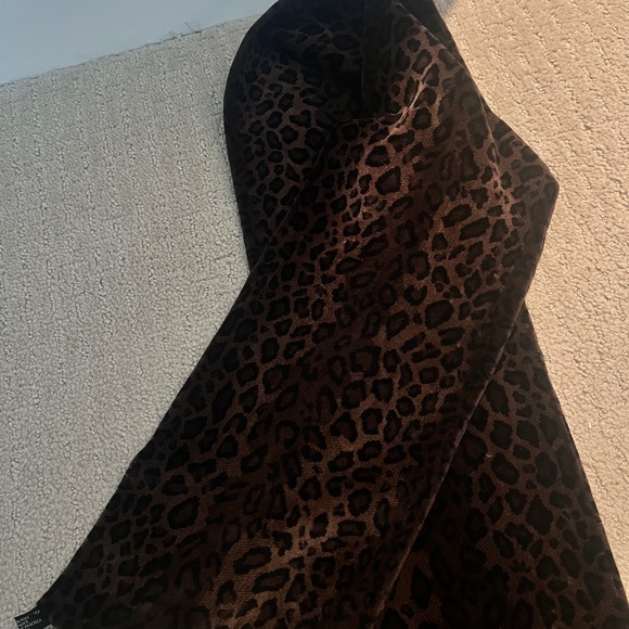 Leopard Print Scarf - Picture 1 of 6